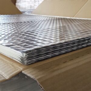 Samolepicí butylové zvukově izolační rohože v deskách ABM Professional, 1.5mm, 0.06m2 Butilové zvukově izolační rohože ABM Professional abm butyl mat ABM Insulation