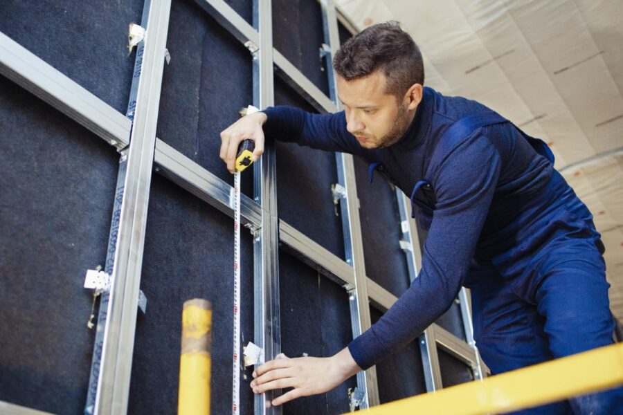 Zvukotěsná pěna s hliníkovou fólií ABM - 19mm, 0,5m2 pianka kauczukowa,pianka wyciszająca,pianka wygłuszająca,pianka kauczukowa izolacyjna montaz-maty-kauczukowej-abm