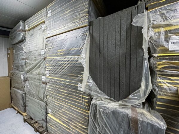 Akustická pěna ABM WAVE pohlcující zvuk, 20mm, 1m2  trudnopalna-pianka-poliuretanowa-pochlaniajaca-dzwiek-abm-fala-20mm