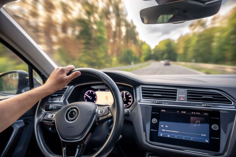 Zlepšuje odhlučnění auta kvalitu zvuku audia v kabině? Rady ABM Insulation