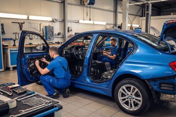 Jak butylové rohože redukují hluk motoru pronikající do kabiny auta?  abm-b-62